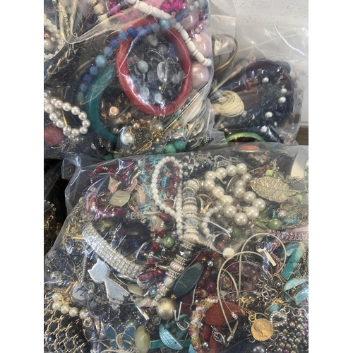 954 - Approx. 15Kg of assorted costume jewellery