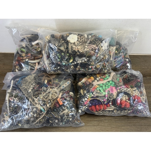 955 - Approx. 15Kg of assorted costume jewellery