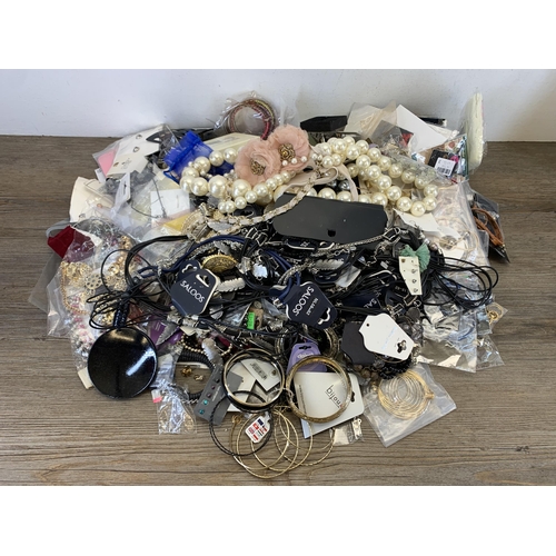 958 - A collection of assorted new old stock costume jewellery