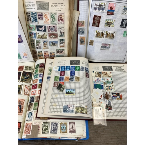 983 - A collection of antique and later worldwide stamps