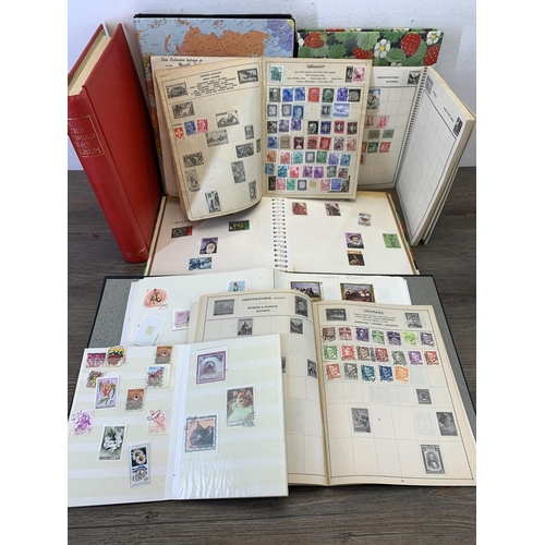 984 - A collection of antique and later worldwide stamps