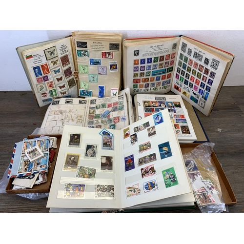 985 - A collection of antique and later worldwide stamps