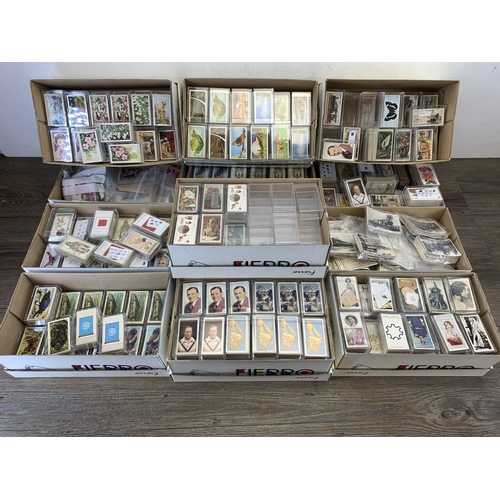 989 - A large collection of cigarette, tea and collectors cards