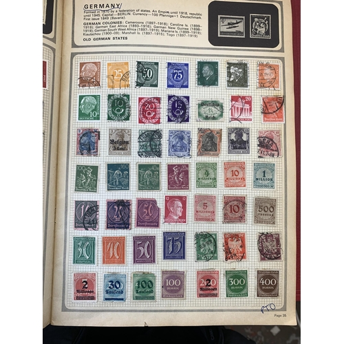 997 - Five albums containing a collection of antique and later worldwide stamps