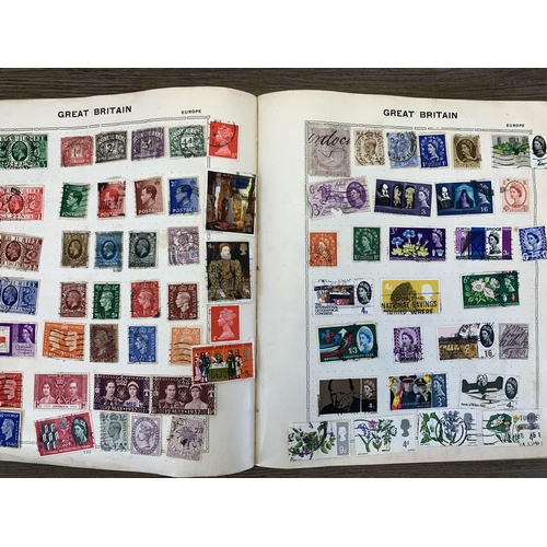 997 - Five albums containing a collection of antique and later worldwide stamps