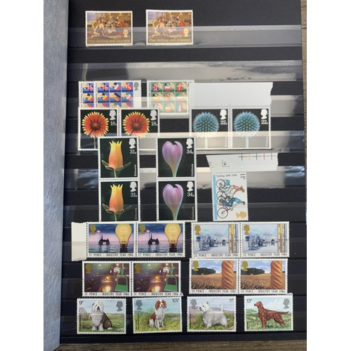 998 - Five albums containing a collection of antique and later worldwide stamps