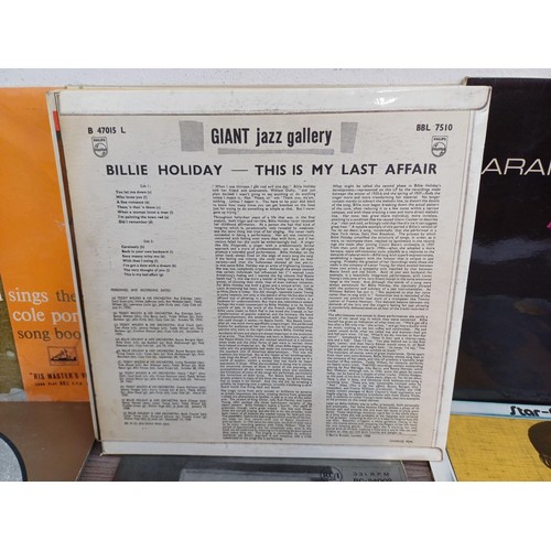 358 - A collection of jazz LP vinyl records to include Ella Fitzgerald, Billie Holiday 'Billie Holiday' (S... 