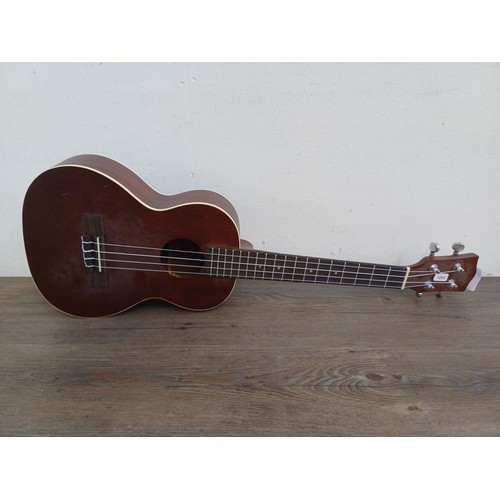 372 - An Arcade JG-CU200 concert ukulele