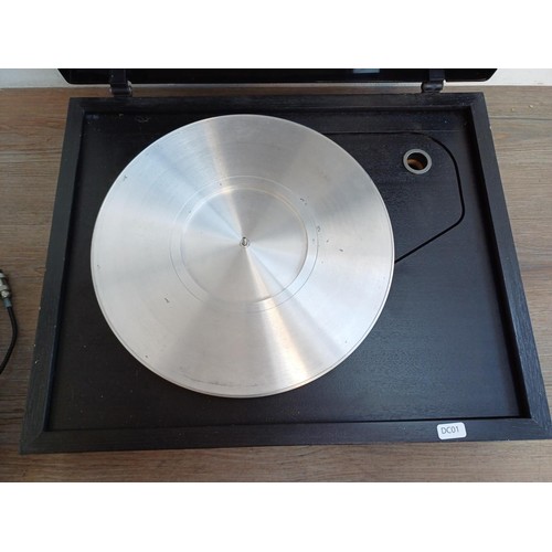 385 - A Roksan Xerxes turntable with power supply