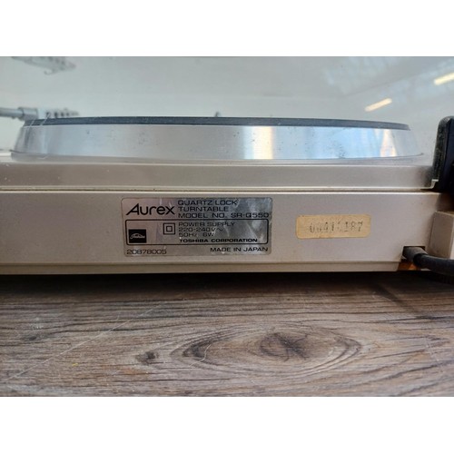 388 - A Toshiba Aurex CR-Q550 two-speed Quartz lock direct-drive automatic turntable