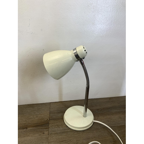 1048 - Four various desk and table lamps