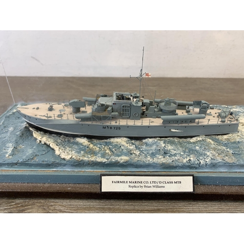 1060 - A scratch built model of the MTB725 1943-1945 WWII Minesweeper ship - approx. 14cm high x 35cm long ... 