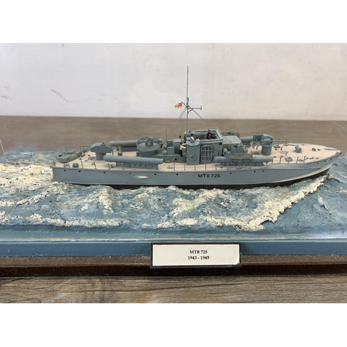 1060 - A scratch built model of the MTB725 1943-1945 WWII Minesweeper ship - approx. 14cm high x 35cm long ... 