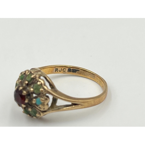 2361 - A 9ct gold turquoise and garnet cluster ring, size M - approx. gross weight 2.2g