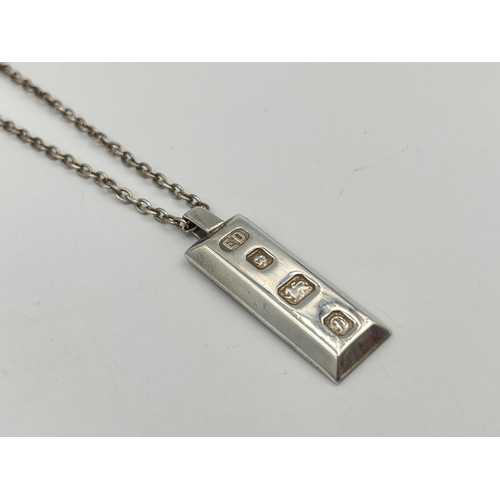 2363A - A .925 silver chain necklace with hallmarked London silver ingot pendant - approx. gross weight 17.5... 