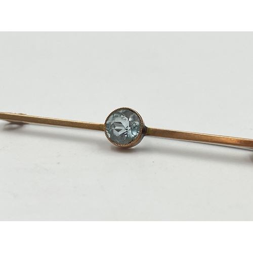 2375 - An antique 9ct gold blue topaz set brooch with base metal pin - approx. gross weight 1.9g