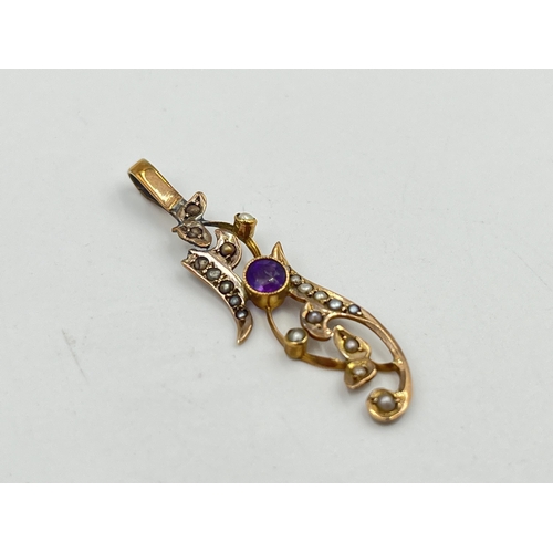 2377 - An antique 9ct gold amethyst and seed pearl pendant/brooch - approx. gross weight 1.7g