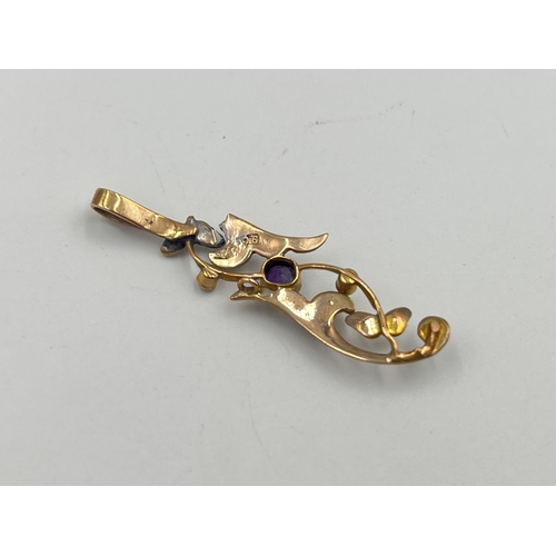 2377 - An antique 9ct gold amethyst and seed pearl pendant/brooch - approx. gross weight 1.7g