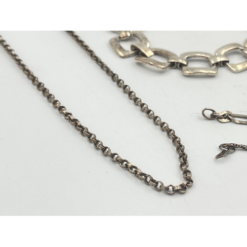 2396 - A collection of silver and white metal jewellery to include .925 chain, .925 bracelet. .835 cufflink... 