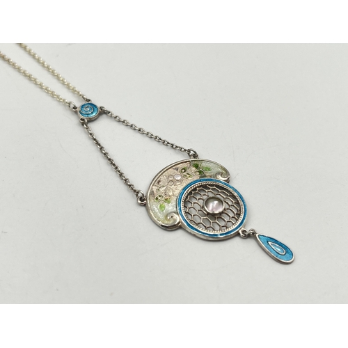 2405 - A Charles Horner hallmarked Chester silver and enamel pendant necklace - approx. gross weight 5.75g