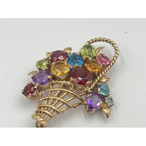 2407 - A hallmarked 9ct gold multi-gemstone flower basket brooch - approx. gross weight 8.6g