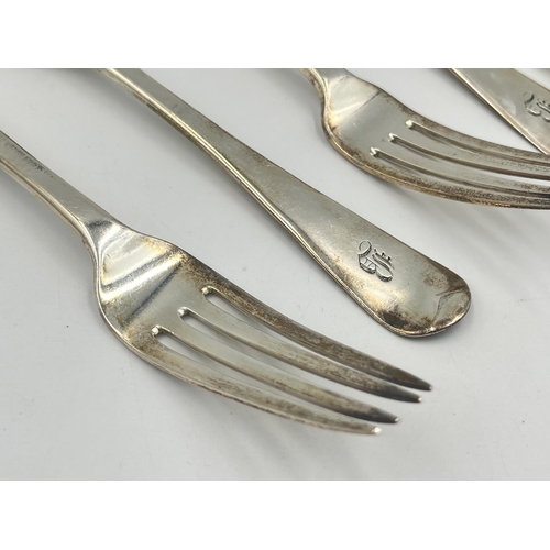 2521 - Six George III hallmarked London silver forks, five Jonathan Hayne dated 1825 and one other dated 18... 