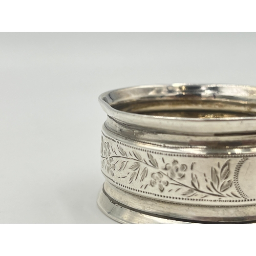 2530 - A pair of Victorian Hilliard & Thomason hallmarked Birmingham silver napkin rings, dated 1888 - appr... 