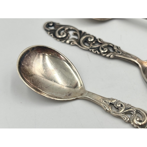 2535 - Four silver medicine spoons, one hallmarked Birmingham - approx. gross weight 32g and three .830 con... 