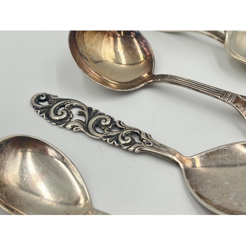 2535 - Four silver medicine spoons, one hallmarked Birmingham - approx. gross weight 32g and three .830 con... 