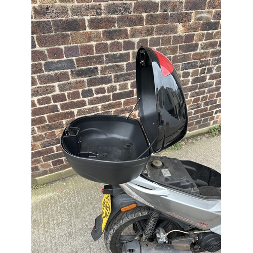 863B - A 2008 Kymco Agility City 125cc scooter with 25,685 km on the clock, MOT until 21/12/24, no service ... 