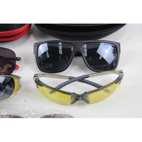 492 - A collection of sunglasses