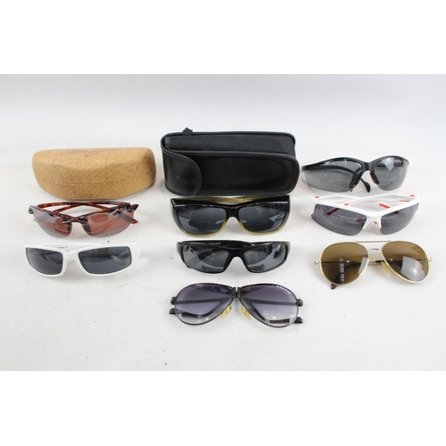 495 - A collection of sunglasses