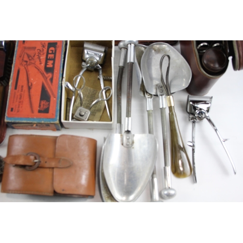 497 - A collection of early/mid 20th century vanity items to include boxed Brown's Clipper Co. Ltd. The Ge... 