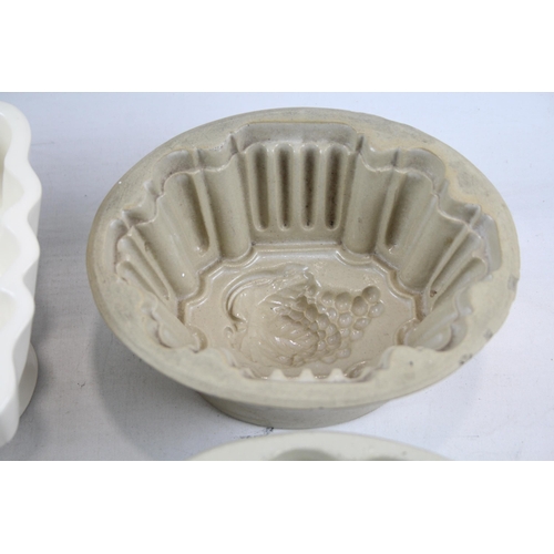 511 - Six ceramic and glass jelly moulds to include boxed York Pantry Victorian Collection English Creamwa... 