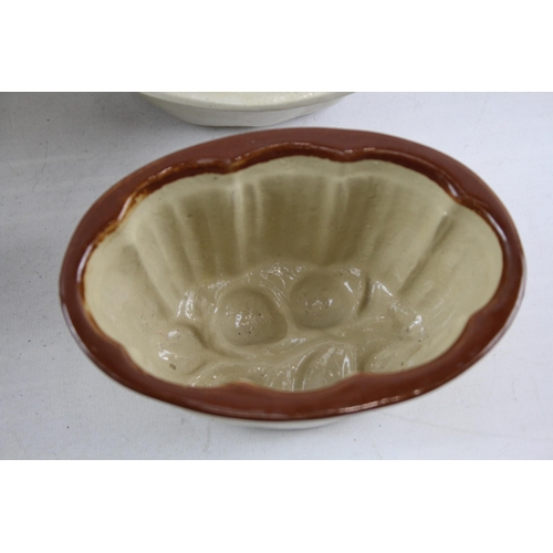 511 - Six ceramic and glass jelly moulds to include boxed York Pantry Victorian Collection English Creamwa... 