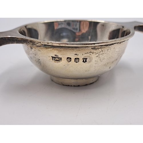 2145 - An early 20th century Brooke & Son hallmarked Edinburgh silver quaich, dated 1926 - approx. gross we... 