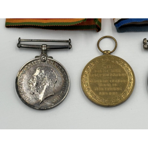 2236 - A WWI and WWII South African medal trio and pair presented to 123605 J.N. Moolman