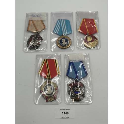 2249 - Five Russian military medals