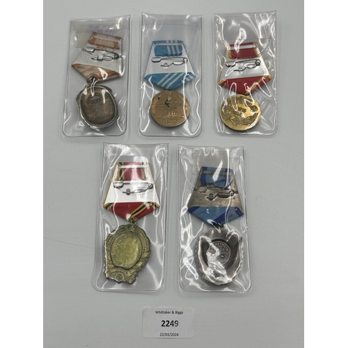 2249 - Five Russian military medals