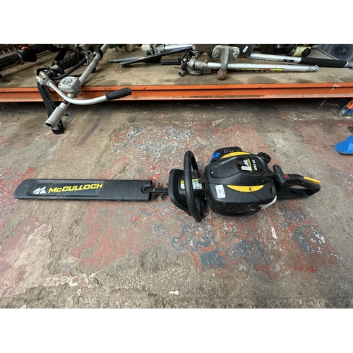 889 - A McCulloch Superlite 4528 petrol hedge trimmer