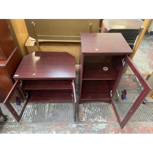 162 - Two pieces of mahogany effect and glass front furniture, one TV stand and one stereo cabinet