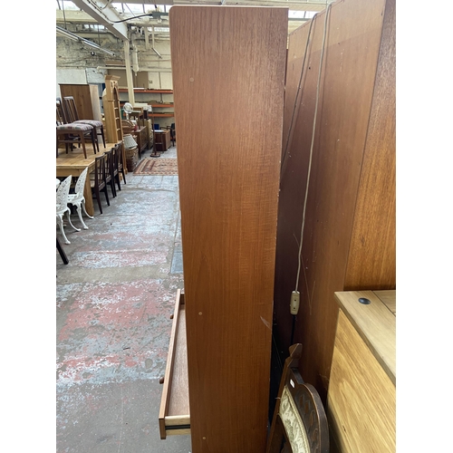 165 - A mid 20th century Nathan teak bookcase - approx. 193cm high x 87cm wide x 27cm deep