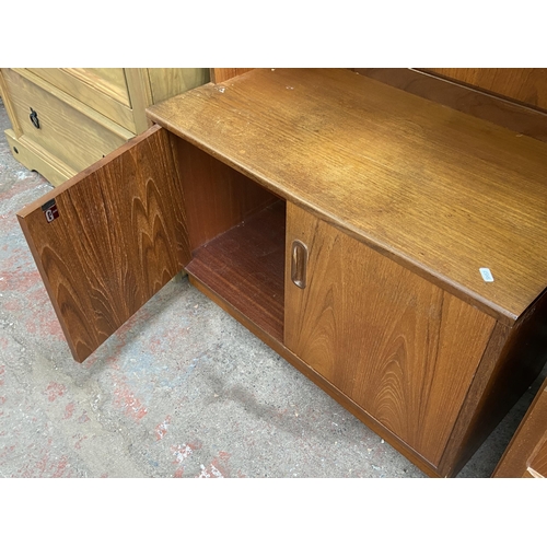 172 - A mid 20th century G Plan Fresco teak display cabinet/wall unit - approx. 200cm high x 81cm wide x 4... 