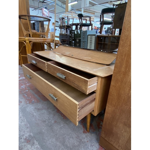 177 - A mid 20th century oak dressing table - approx. 111cm high x 115cm wide x 41cm deep