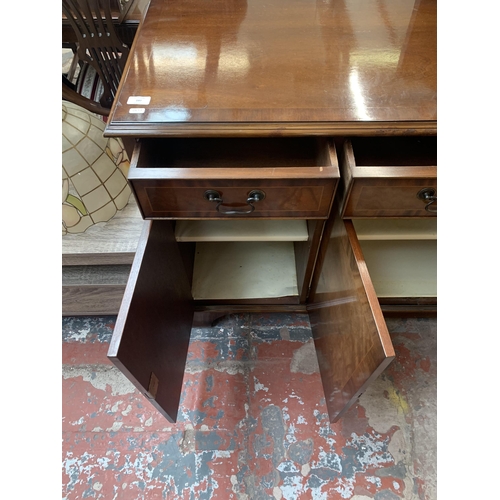 197 - A Georgian style mahogany sideboard - approx. 84cm high x 152cm wide x 45cm deep (keys in office)