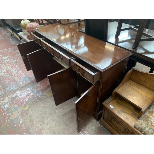 197 - A Georgian style mahogany sideboard - approx. 84cm high x 152cm wide x 45cm deep (keys in office)