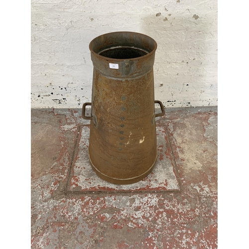 237 - An early 20th century Cheshire SB Pattern galvanised milk churn - approx. 82cm high x 30cm diameter