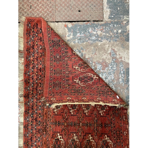 76 - A mid 20th century Bokhara rug - approx. 150cm x 95cm