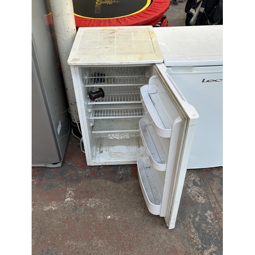 784 - A Beko 50cm under counter fridge