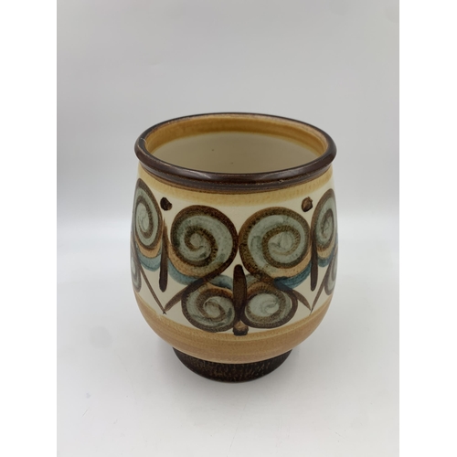 316 - A 1970s Denby Pottery vase attributed to Glyn Colledge - approx. 20cm high